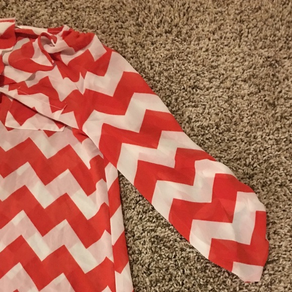 SOLD💎Charming Charlie Breezy lightweight Top Medium💎 - Picture 6 of 8